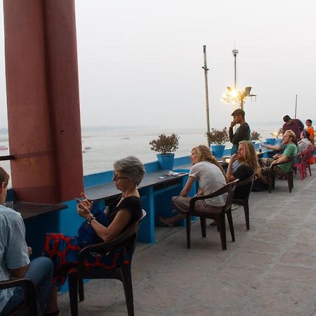 Vishnu Rest House Varanasi Exterior photo